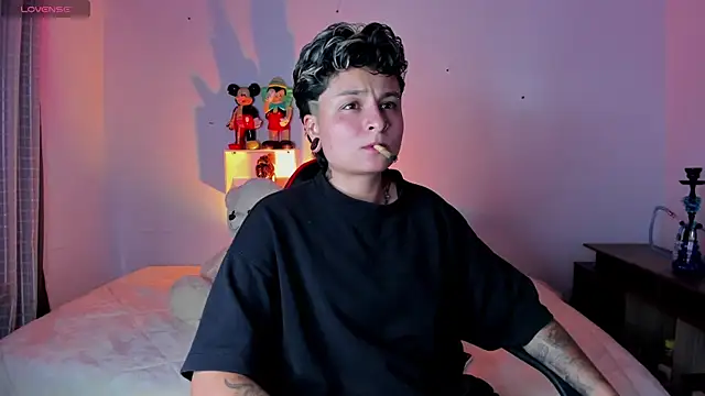 Snapshot of ZuryRamirez_ chatting on May 21, 2026, 8:39 pm ZuryRamirez online show from May 21, 2026, 8:39 pm