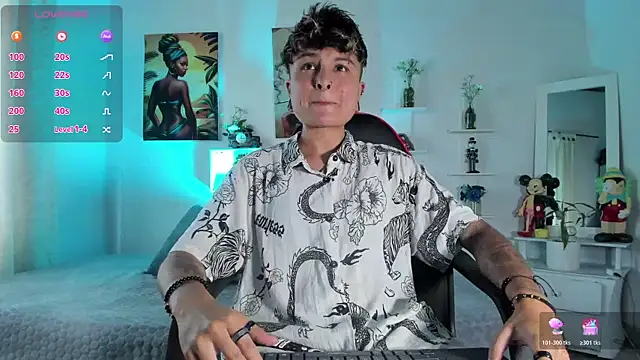 ZuryRamirez  online show from November 25, 2025, 8:09 pm