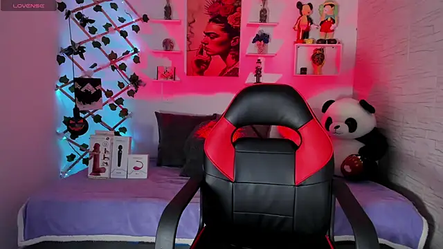 ZuryRamirez  online show from November 6, 2025, 10:36 pm