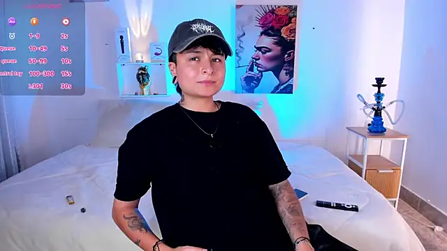 ZuryRamirez  online show from July 5, 2026, 9:32 pm