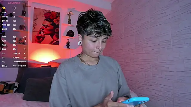 ZuryRamirez  online show from October 29, 2025, 8:19 pm