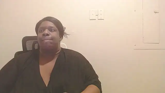 whitwhit86 online show from November 2, 2025, 9:03 am