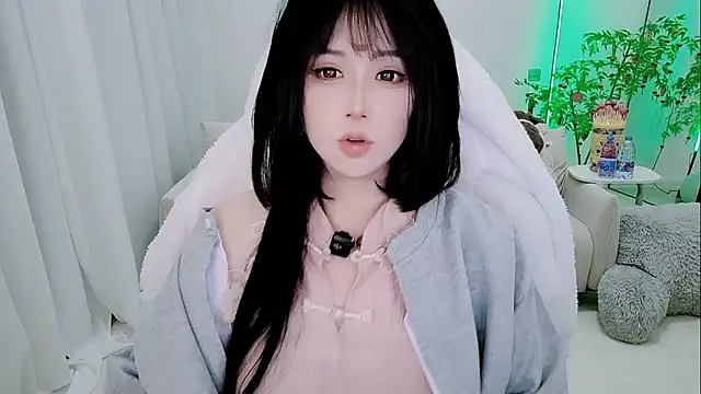 Snapshot of Vaness-a chatting on February 12, 2026, 6:51 pm Vaness-a online show from February 12, 2026, 6:51 pm