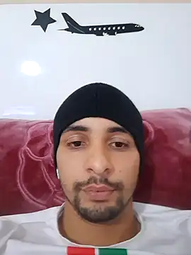 Hazembahloul online show from November 17, 2025, 10:47 pm