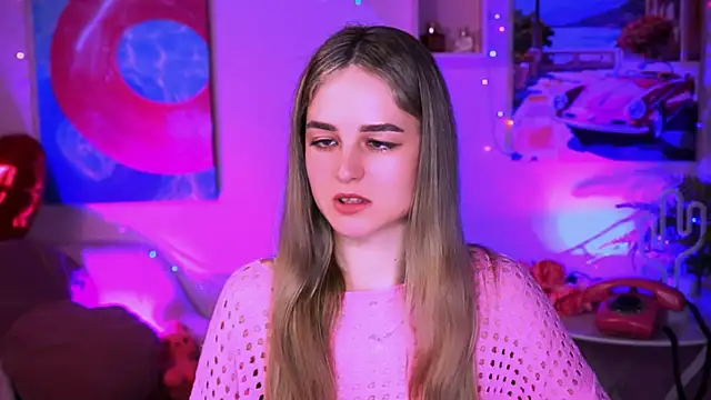 DeboraLarson online show from March 7, 2025, 3:51 am