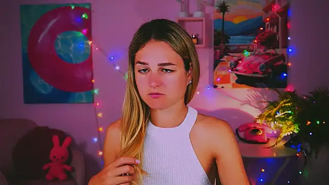 DeboraLarson online show from June 2, 2026, 3:28 am