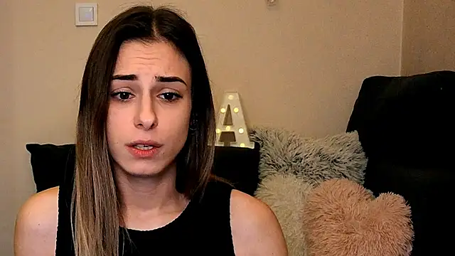 Hidden Gem  online show from November 27, 2025, 5:24 pm