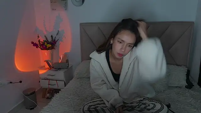 Bonnieshyy online show from May 28, 2026, 5:26 am