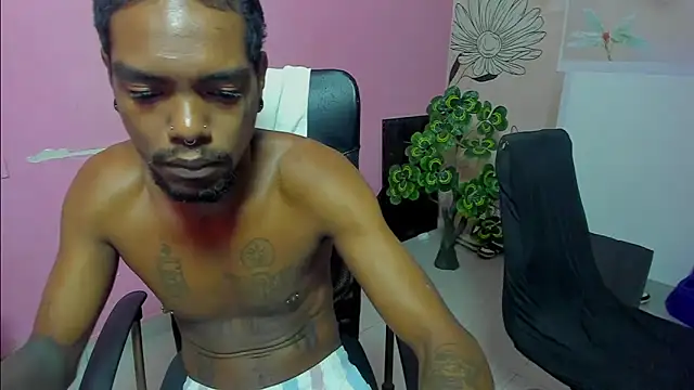 Snapshot of bigblackhotx1 chatting on February 27, 2026, 10:15 am bigblackhotx1 online show from February 27, 2026, 10:15 am