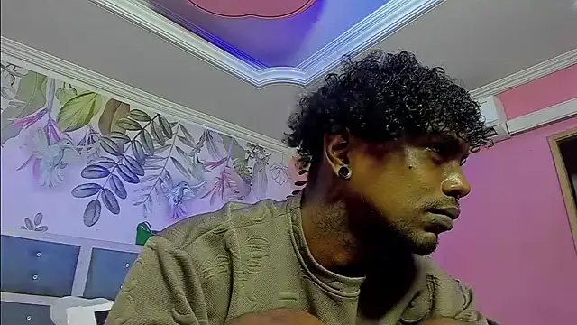 Snapshot of bigblackhotx1 chatting on January 17, 2026, 1:15 pm bigblackhotx1 online show from January 17, 2026, 1:15 pm