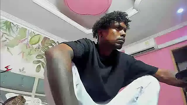 Snapshot of bigblackhotx1 chatting on January 19, 2026, 4:11 pm bigblackhotx1 online show from January 19, 2026, 4:11 pm