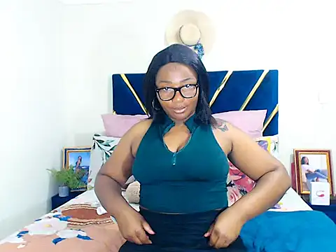 Snapshot of veronica1xxx chatting on October 17, 2025, 7:59 pm veronica1xxx online show from October 17, 2025, 7:59 pm