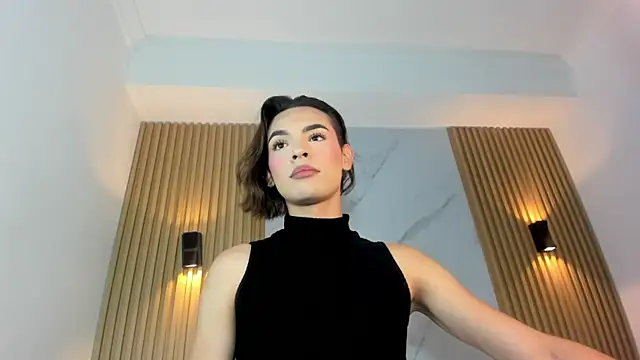 Snapshot of miss_Ari chatting on January 18, 2025, 7:37 pm miss Ari online show from January 18, 2025, 7:37 pm