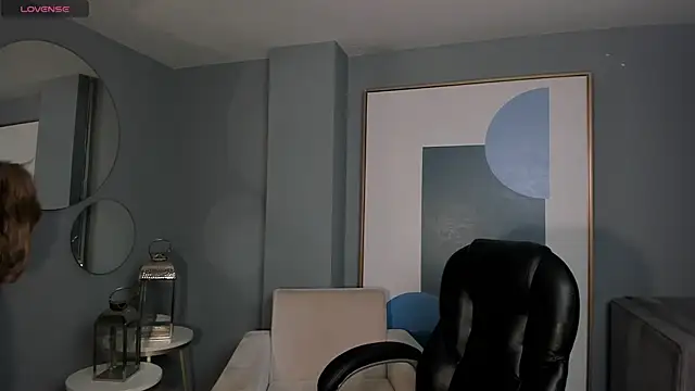 Snapshot of GabriellaLee chatting on June 18, 2026, 2:43 am GabriellaLee online show from June 18, 2026, 2:43 am