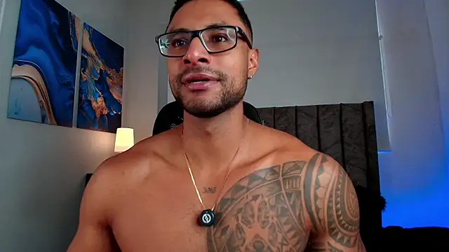 LiamGarcia1 online show from April 14, 2026, 3:28 pm