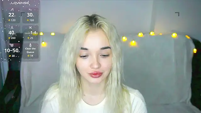 Ashley S online show from November 17, 2025, 11:09 pm