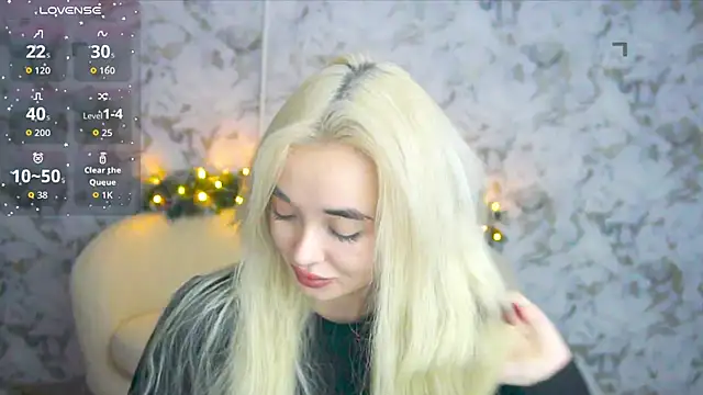 Ashley S online show from December 17, 2025, 11:10 pm