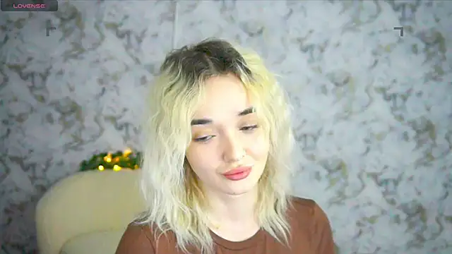 Ashley S online show from April 19, 2026, 10:23 pm