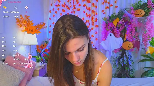 Snapshot of EvaHair chatting on October 23, 2025, 8:18 pm EvaHair online show from October 23, 2025, 8:18 pm