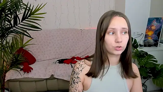 Snapshot of HotCaramellsTV chatting on March 8, 2025, 10:22 am HotCaramellsTV online show from March 8, 2025, 10:22 am