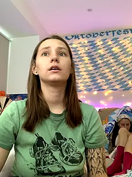 Snapshot of HotCaramellsTV chatting on September 21, 2025, 8:41 am HotCaramellsTV online show from September 21, 2025, 8:41 am