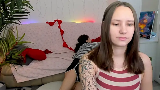 Snapshot of HotCaramellsTV chatting on March 22, 2025, 9:24 am HotCaramellsTV online show from March 22, 2025, 9:24 am