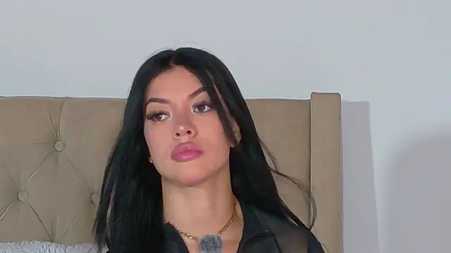 GeorginaHills online show from April 16, 2026, 9:26 pm