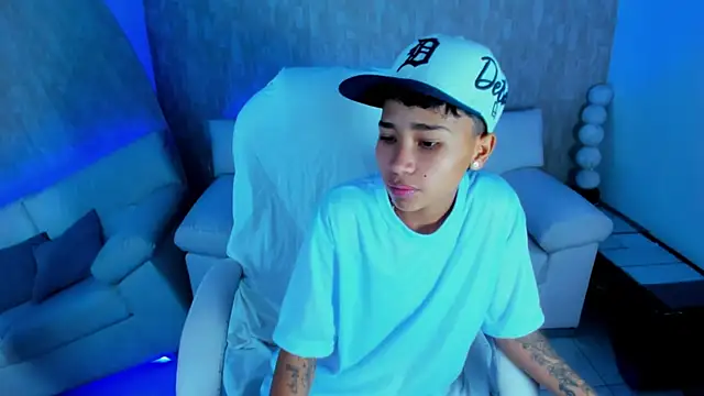 nova sex01 online show from October 3, 2025, 5:20 am