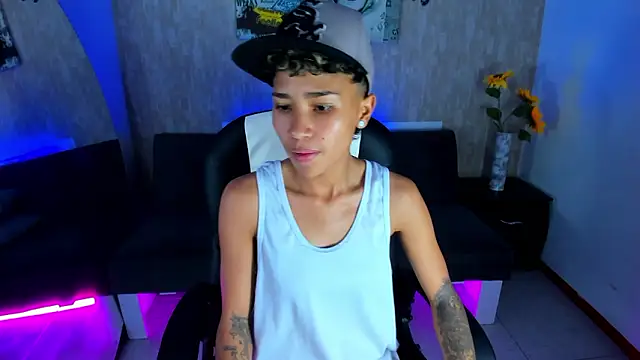 nova sex01 online show from February 15, 2026, 4:46 am