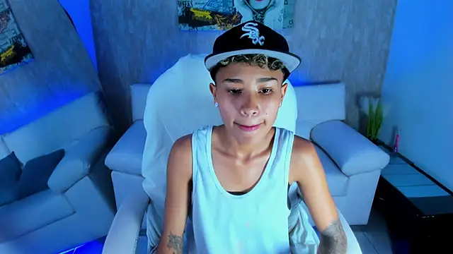 nova sex01 online show from October 16, 2025, 4:10 am