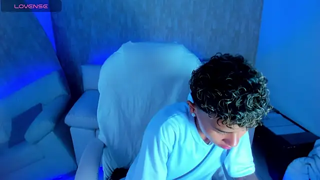 nova sex01 online show from October 14, 2025, 4:13 am