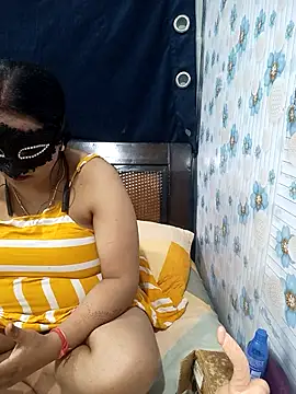 tina8th online show from October 19, 2025, 6:10 pm