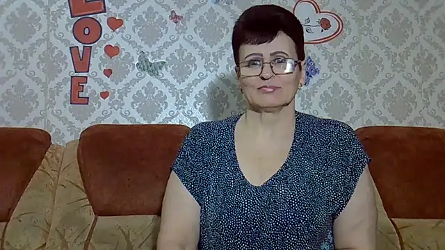 PaulaGolden online show from December 22, 2025, 5:02 pm