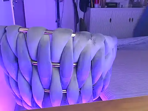 trippy tina online show from May 3, 2026, 8:41 am