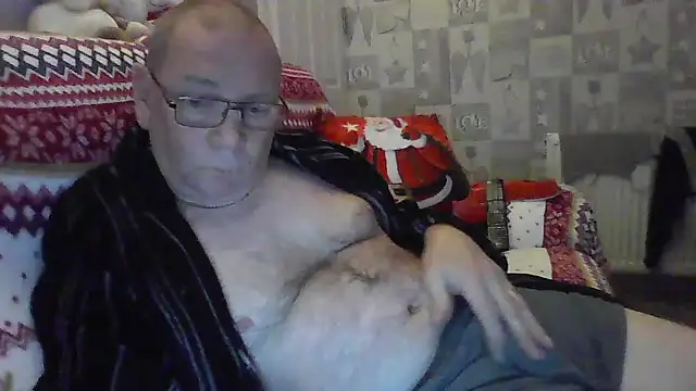 gibbo62 online show from December 13, 2024, 12:09 am