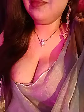 Suhanakhan00 online show from August 6, 2026, 5:52 pm