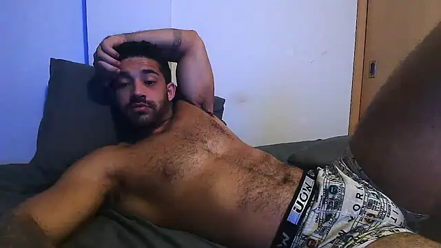 macho fit online show from April 5, 2026, 4:02 pm