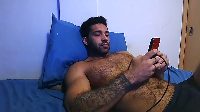 Snapshot of macho_fit chatting on April 27, 2026, 6:50 pm macho fit online show from April 27, 2026, 6:50 pm