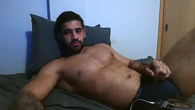 Snapshot of macho_fit chatting on May 18, 2026, 5:13 am macho fit online show from May 18, 2026, 5:13 am