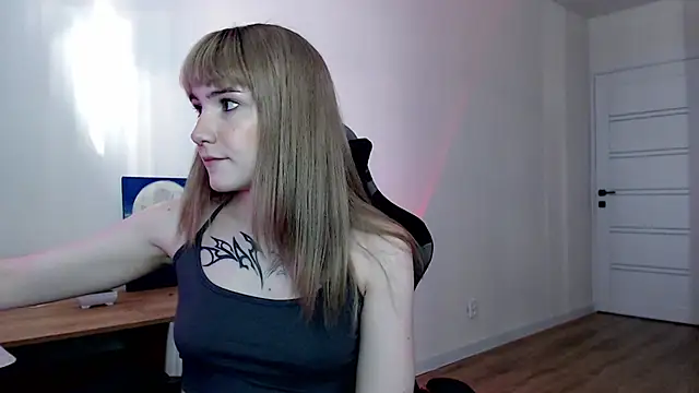 Princess Shy    online show from March 16, 2025, 2:55 pm