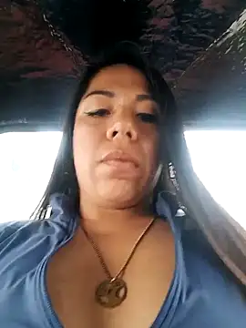 Karenn12 online show from December 5, 2025, 2:48 pm