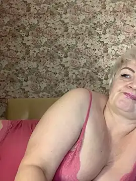 Laura Millf online show from February 26, 2025, 11:54 am