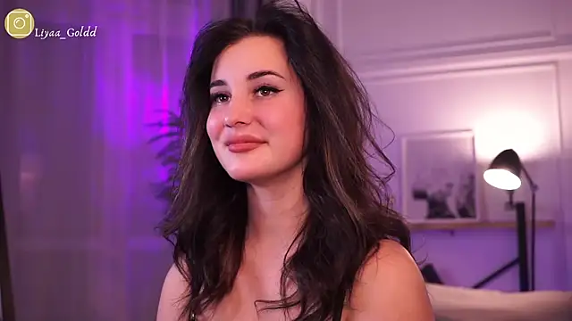 Liya Gold  online show from February 12, 2025, 9:22 pm