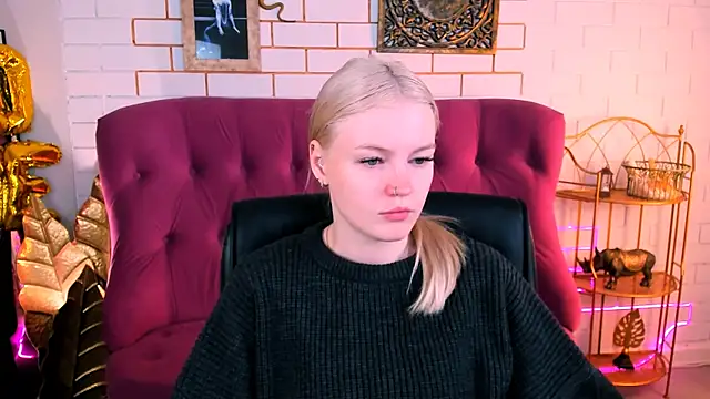 GraceGlamour online show from September 29, 2025, 5:03 am