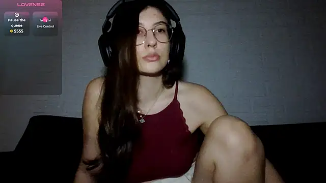 briannababy  online show from July 14, 2026, 5:30 pm
