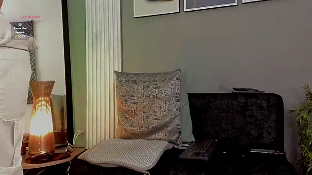 Snapshot of thomas_eliotts chatting on July 11, 2026, 7:47 pm thomas eliotts online show from July 11, 2026, 7:47 pm