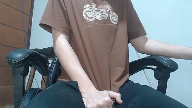 julien xv online show from October 19, 2025, 6:05 am