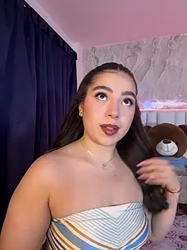 IsabellaAnngel online show from July 21, 2026, 11:06 pm