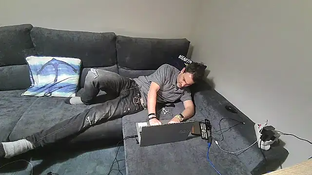 basquehotboy online show from March 22, 2025, 11:09 pm