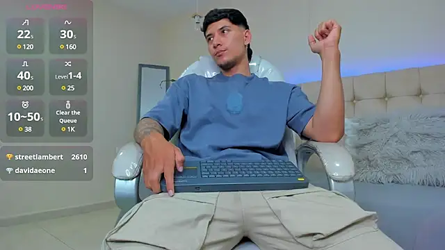 Snapshot of Damian23__ chatting on February 22, 2025, 4:19 pm Damian23 online show from February 22, 2025, 4:19 pm